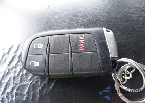 2017 Dodge Journey Crossroad Plus z USA, uszkodzony, nr VIN 3C4PDCGG3HT617835